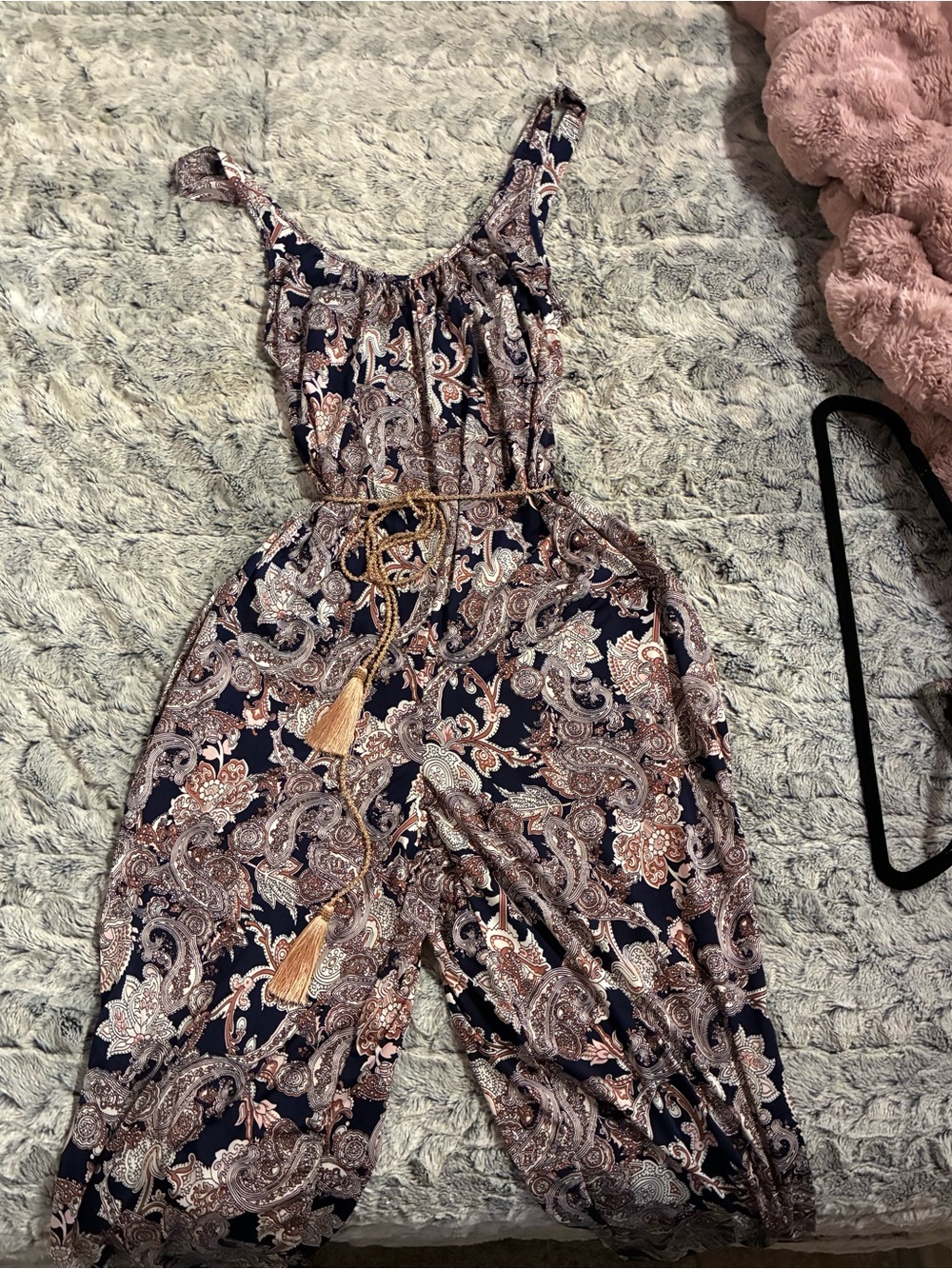 Paisley Print Sleeveless jumper, silky cool feel with tassel Tie - Black/Brow
